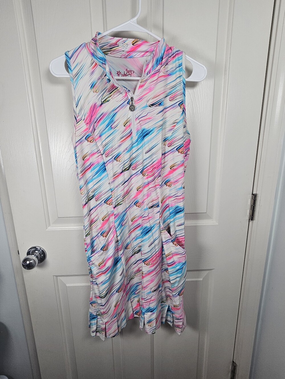 Tzu Tzu Sport sleeveless activewear dress Golf Travel Size M